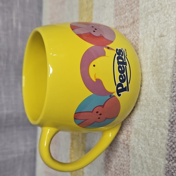 Yellow Mug with Easter Design - Picture 3 of 8